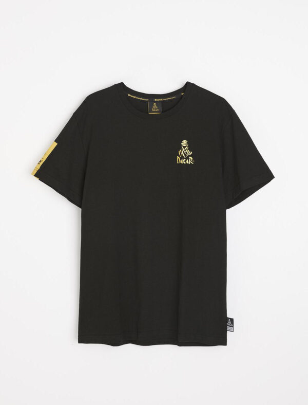 T-shirt with short sleeves and a golden Dakar logo